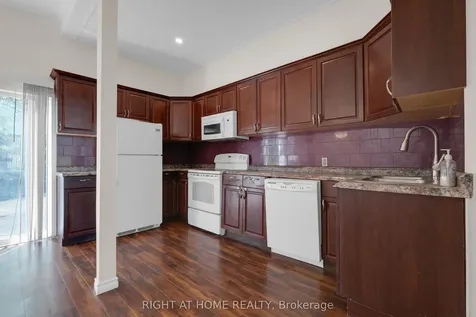 931 Willowdale Avenue Toronto ON M2M 3C3