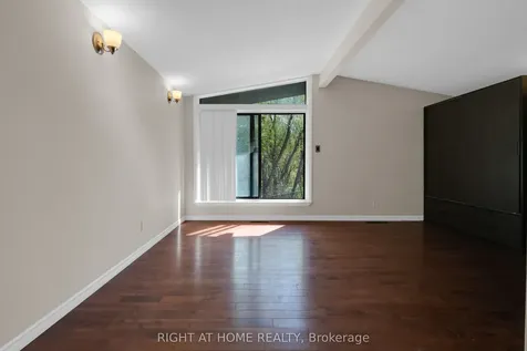 931 Willowdale Avenue Toronto ON M2M 3C3