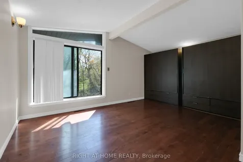 931 Willowdale Avenue Toronto ON M2M 3C3