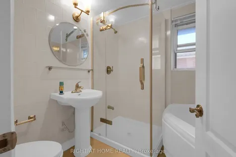 931 Willowdale Avenue Toronto ON M2M 3C3