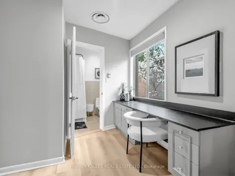 71 Prue Avenue Toronto ON M6B 1R6