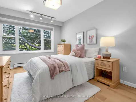 71 Prue Avenue Toronto ON M6B 1R6