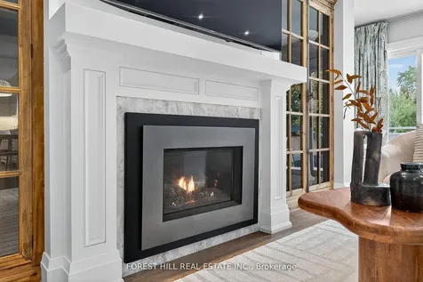 101 Bombay Avenue Toronto ON M3H 1C1