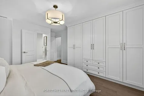 101 Bombay Avenue Toronto ON M3H 1C1