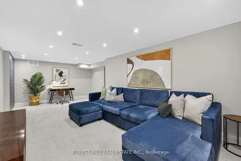 101 Bombay Avenue Toronto ON M3H 1C1
