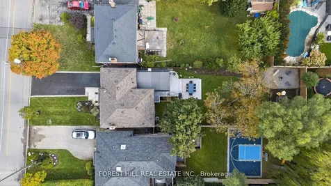 101 Bombay Avenue Toronto ON M3H 1C1