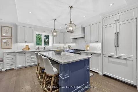 101 Bombay Avenue Toronto ON M3H 1C1