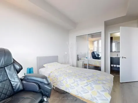 99 The Donway N/a W Toronto ON M3C 0N8