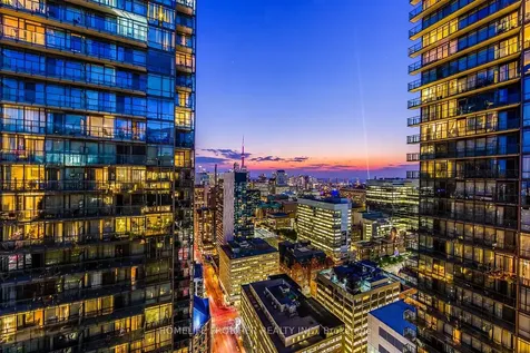 37 Grosvenor Street Toronto ON M4Y 3G5