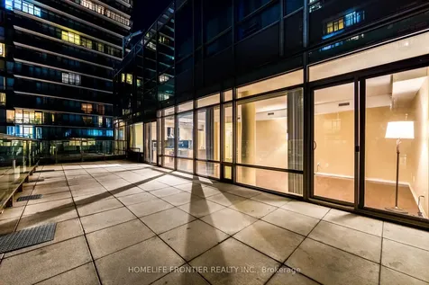 37 Grosvenor Street Toronto ON M4Y 3G5