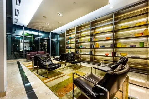 37 Grosvenor Street Toronto ON M4Y 3G5