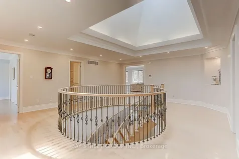 25 Bowan Court Toronto ON M2K 3A8