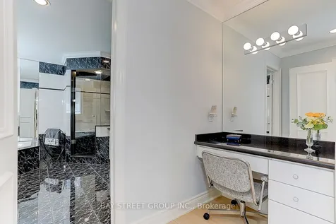 25 Bowan Court Toronto ON M2K 3A8