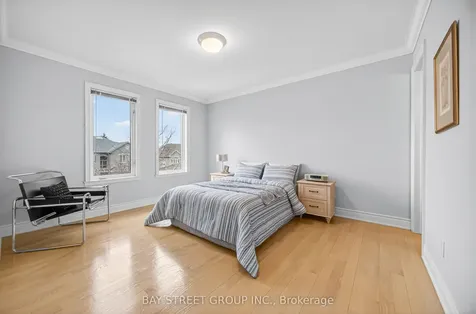 25 Bowan Court Toronto ON M2K 3A8