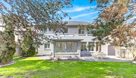 25 Bowan Court Toronto ON M2K 3A8