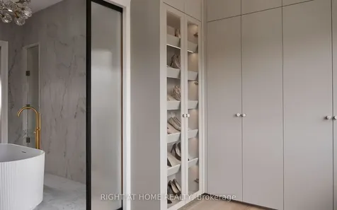 37 Rippleton Road Toronto ON M3B 1H4