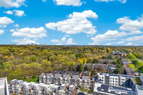 25 Adra Grado Way Toronto ON M2J 0H6