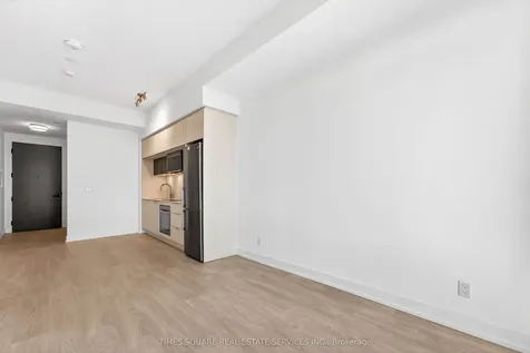 25 Adra Grado Way Toronto ON M2J 0H6