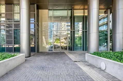 50 Forest Manor Road Toronto ON M2J 0E3