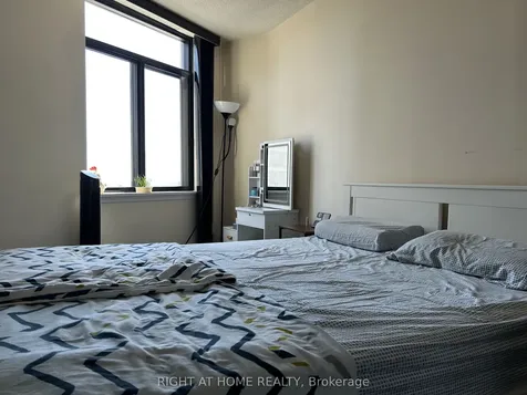 250 Queens Quay W Toronto ON M5J 2N2