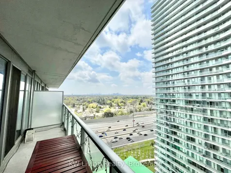 117 Mcmahon Drive Toronto ON M2K 0E4