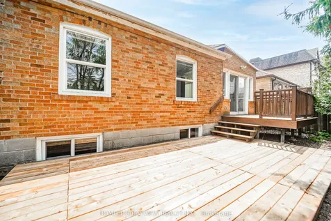 14 Easton Road Toronto ON M2N 2L3