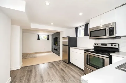 14 Easton Road Toronto ON M2N 2L3