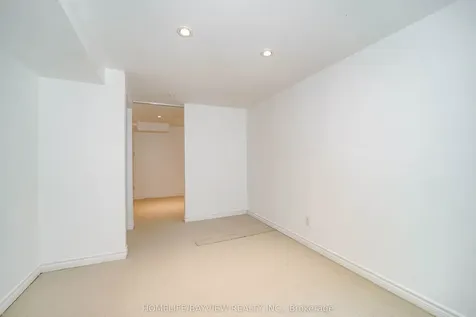 14 Easton Road Toronto ON M2N 2L3