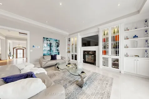 50 Lloydminster Crescent Toronto ON M2M 2S1