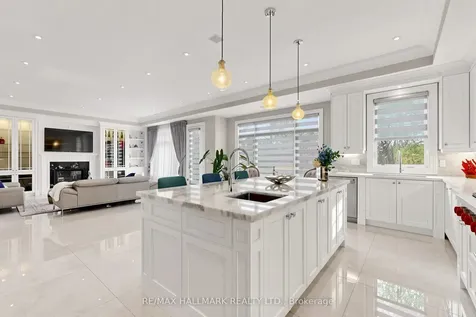 50 Lloydminster Crescent Toronto ON M2M 2S1