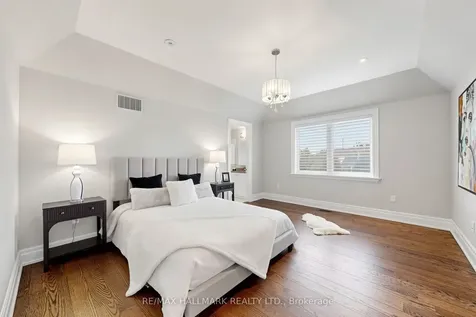 50 Lloydminster Crescent Toronto ON M2M 2S1