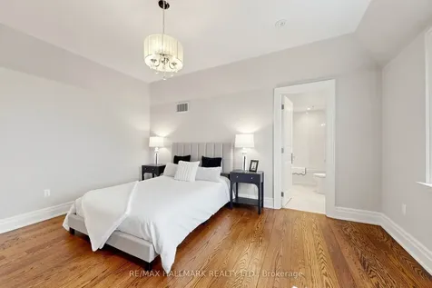 50 Lloydminster Crescent Toronto ON M2M 2S1