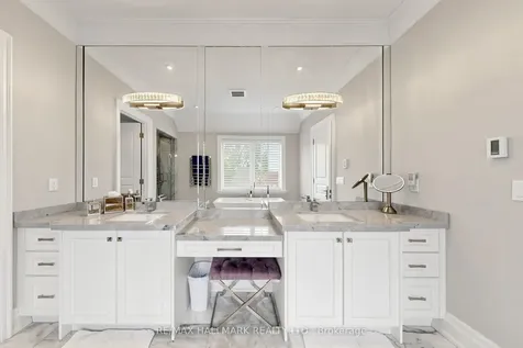 50 Lloydminster Crescent Toronto ON M2M 2S1