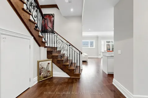 50 Lloydminster Crescent Toronto ON M2M 2S1
