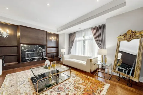 50 Lloydminster Crescent Toronto ON M2M 2S1