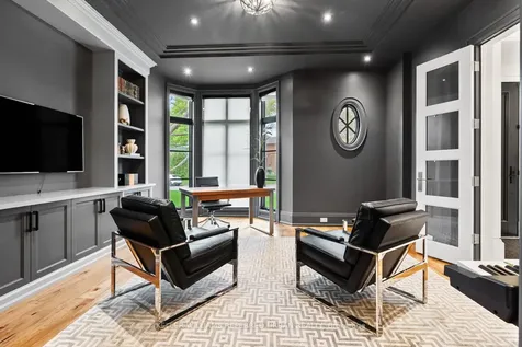 45 Norden Crescent Toronto ON M3B 1B7