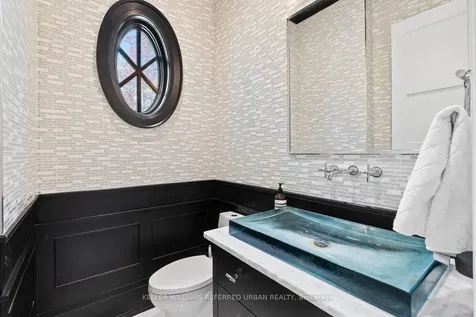 45 Norden Crescent Toronto ON M3B 1B7