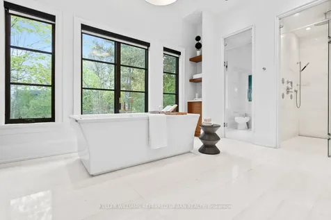 45 Norden Crescent Toronto ON M3B 1B7