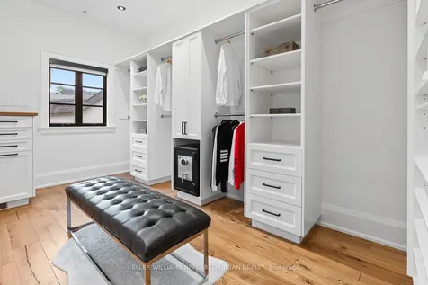 45 Norden Crescent Toronto ON M3B 1B7