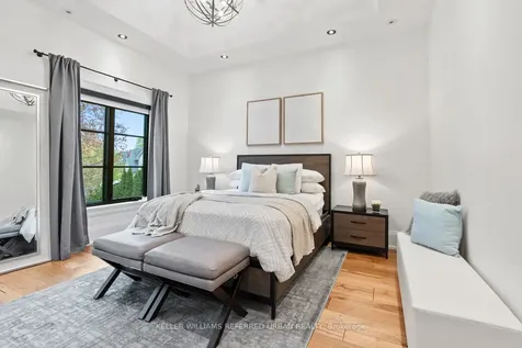 45 Norden Crescent Toronto ON M3B 1B7