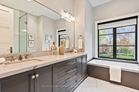 45 Norden Crescent Toronto ON M3B 1B7
