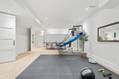 45 Norden Crescent Toronto ON M3B 1B7