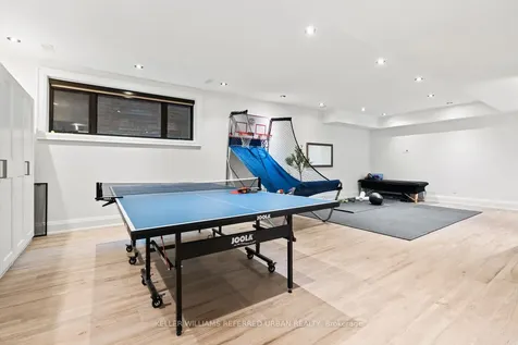 45 Norden Crescent Toronto ON M3B 1B7