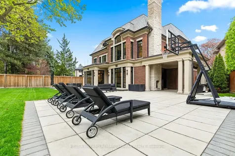 45 Norden Crescent Toronto ON M3B 1B7