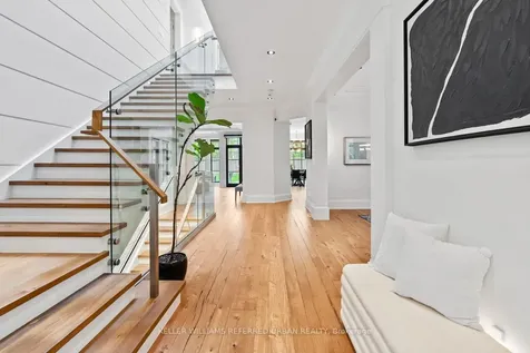 45 Norden Crescent Toronto ON M3B 1B7