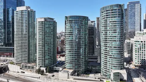 373 Front Street W Toronto ON M5V 3R7