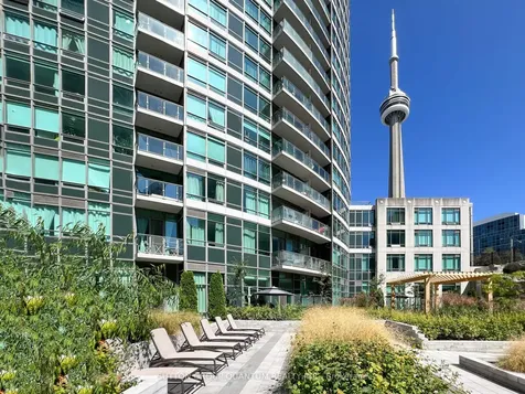 373 Front Street W Toronto ON M5V 3R7