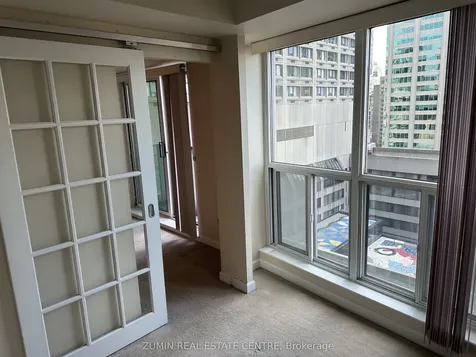 8 Park Road Toronto ON M4W 3S5