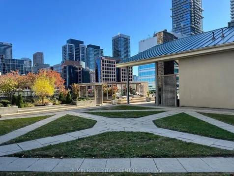 8 Park Road Toronto ON M4W 3S5