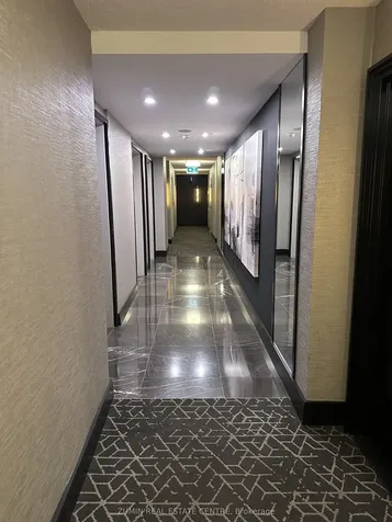 8 Park Road Toronto ON M4W 3S5